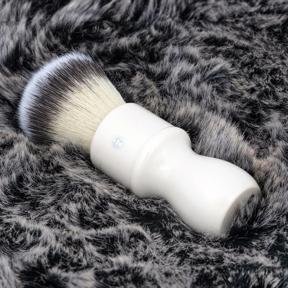 Dovo Hi-Brush synthetic Shaving brush White - Image 2