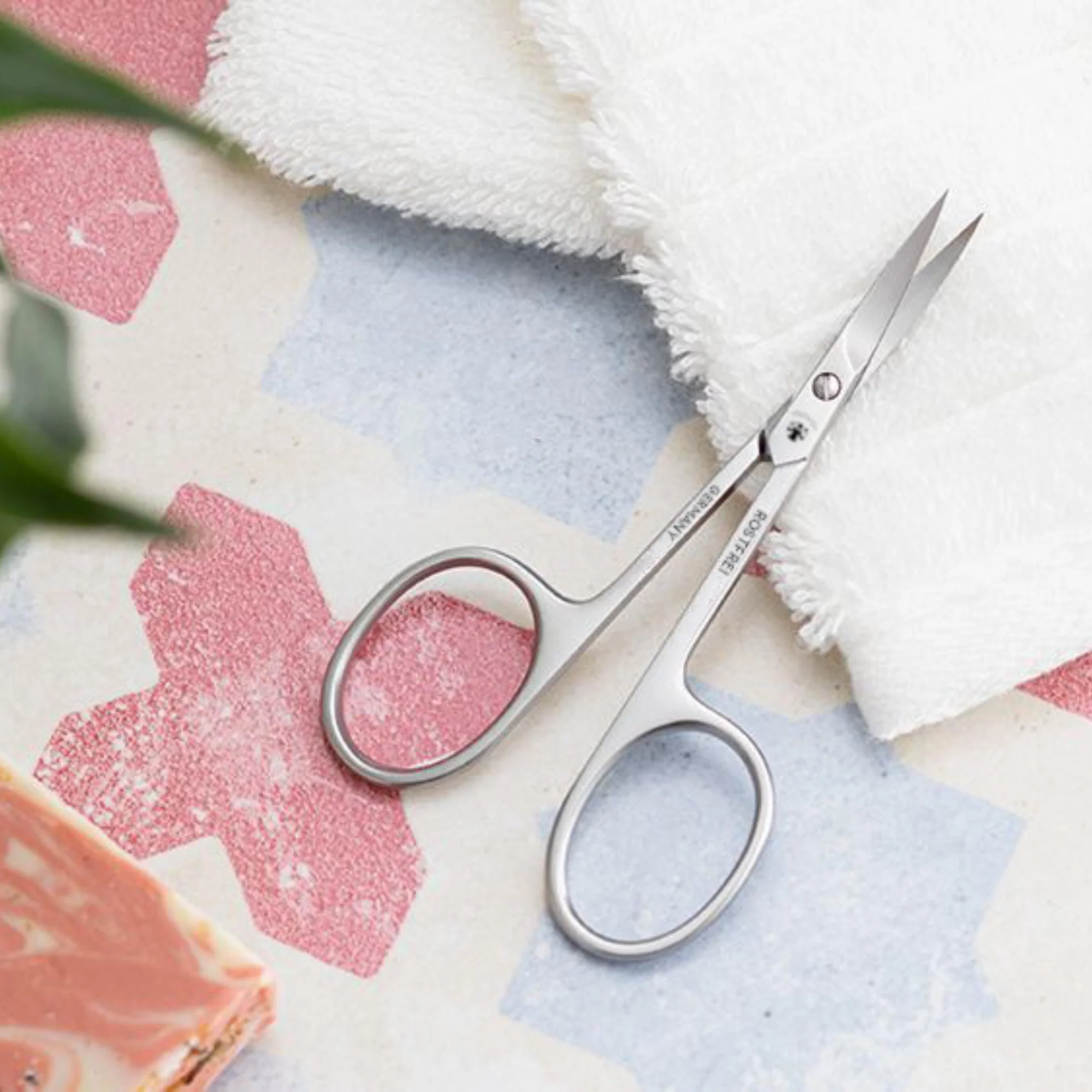 Dovo Stainless Satin Finished Cuticle Scissor, Curved, 3.5 in. - Image 3