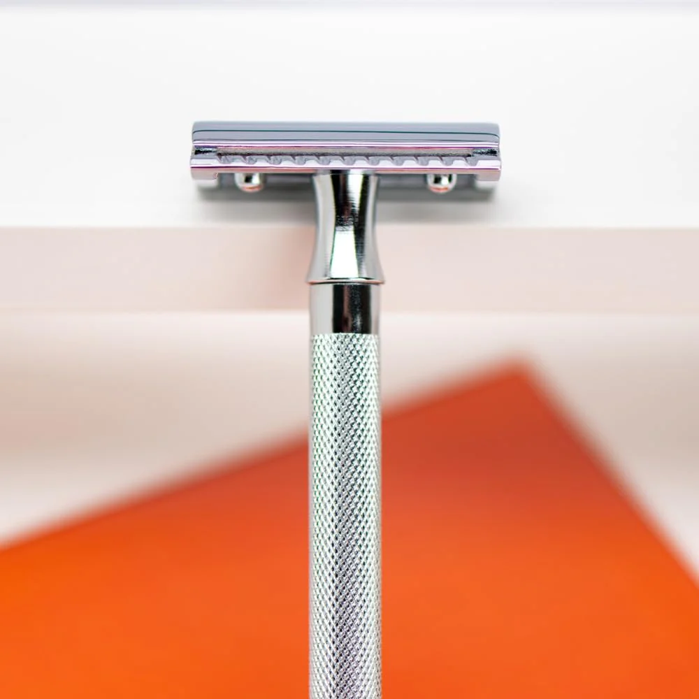 Merkur DE Razor, Straight Comb, Long Handle, Bright Chrome, incl. 10 blades - Image 6