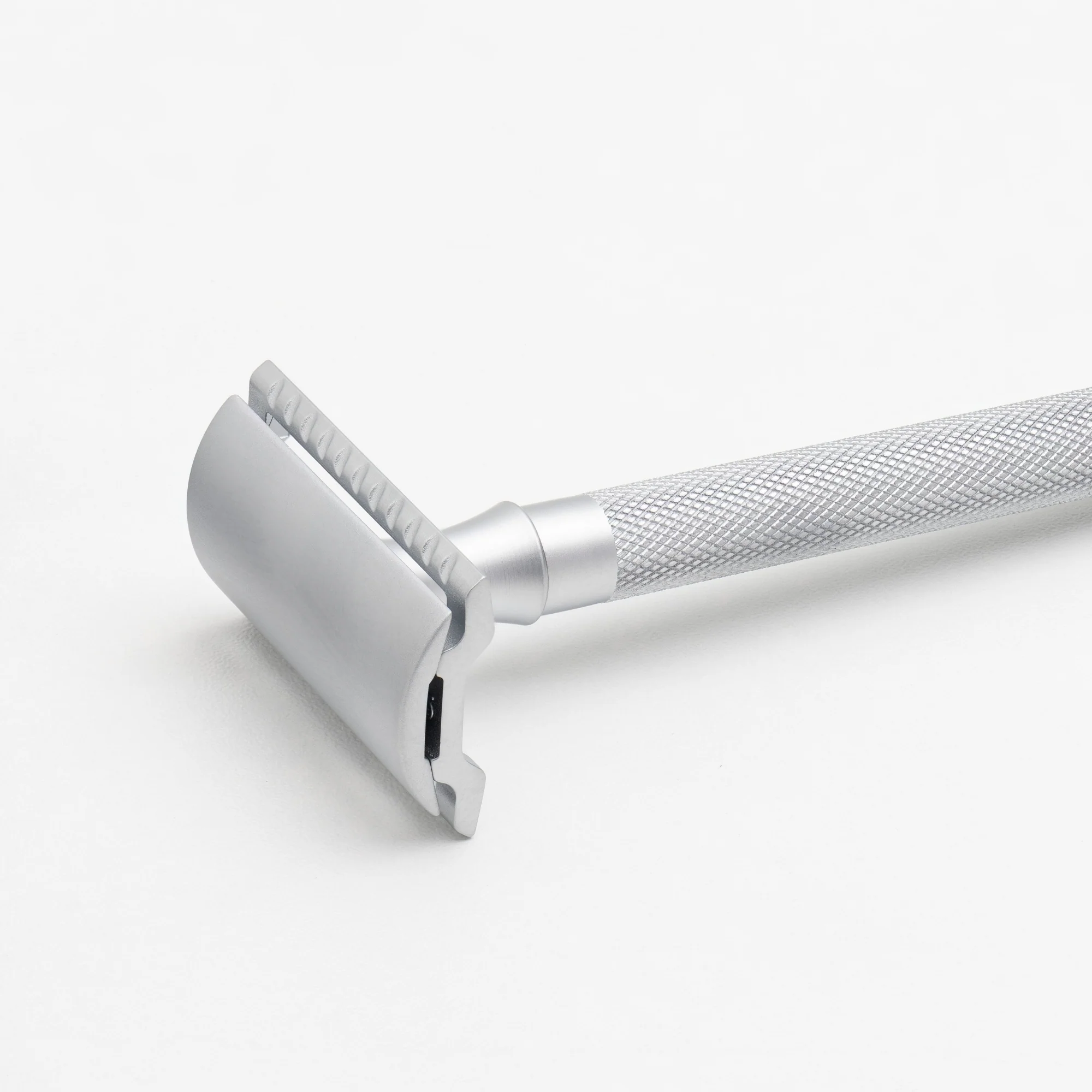 Merkur DE Razor, 22C Straight Comb, Long Handle, Matt Chrome, MK-22002 - Image 2