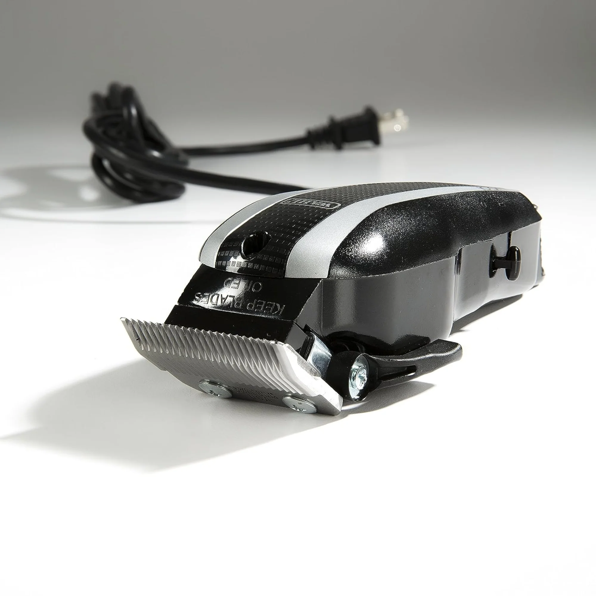 Wahl Icon Professional Hair Clipper (Includes 8 Guides) - Image 3